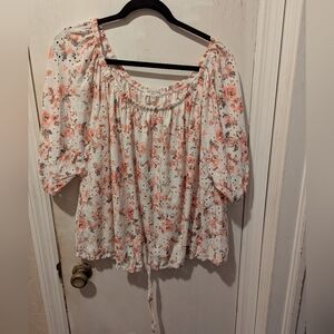 Full Circle Trends with love, floral, eyelet, short sleeve blouse, size 3X